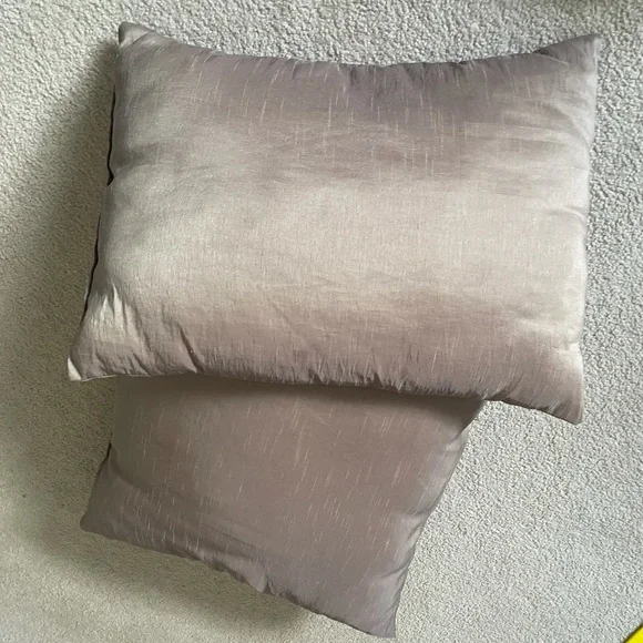 đź’° throw pillows - Picture 2 of 7